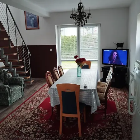 Vendégház Wiosenny Bialy U Malgosi